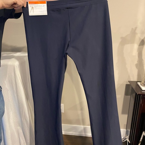 Nike modern fit navy, dry wear sweatpants, brand new. Size XL - Picture 3 of 3